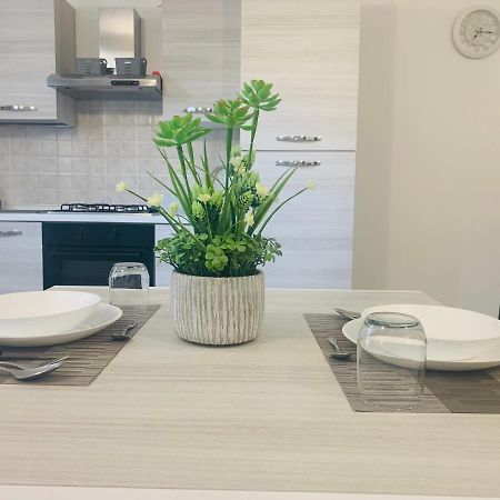 Ferienwohnung Il Cortiletto Somma Lombardo Exterior foto