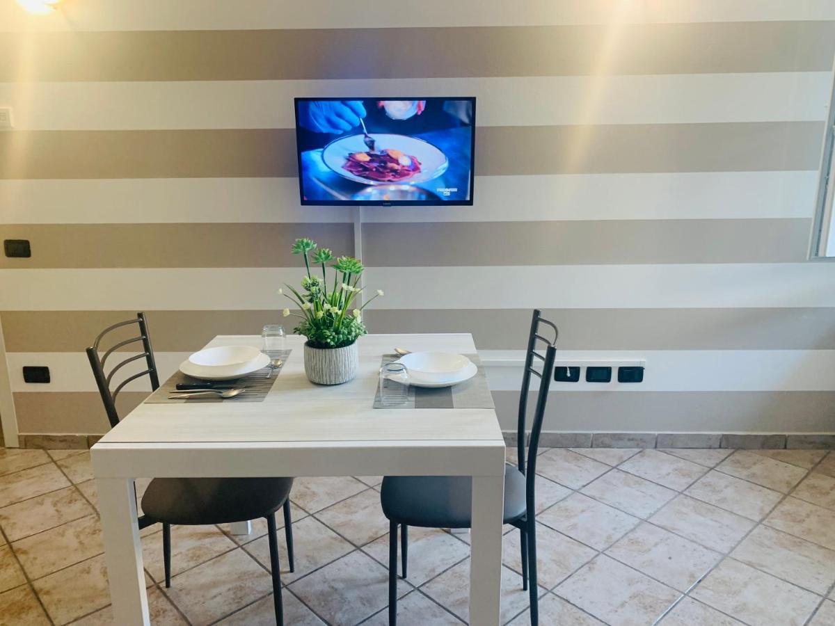 Ferienwohnung Il Cortiletto Somma Lombardo Exterior foto